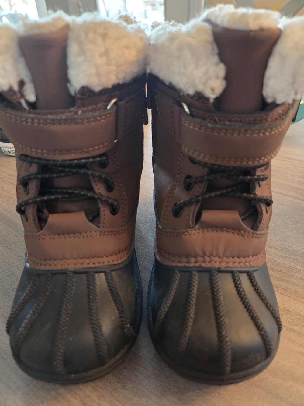 Cat & Jack Brown and Black Kids Sherpa-Lined Winter Boots